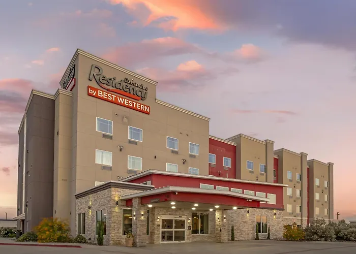 Pet Friendly hotel: Executive Residency By Best Western Corpus Christi